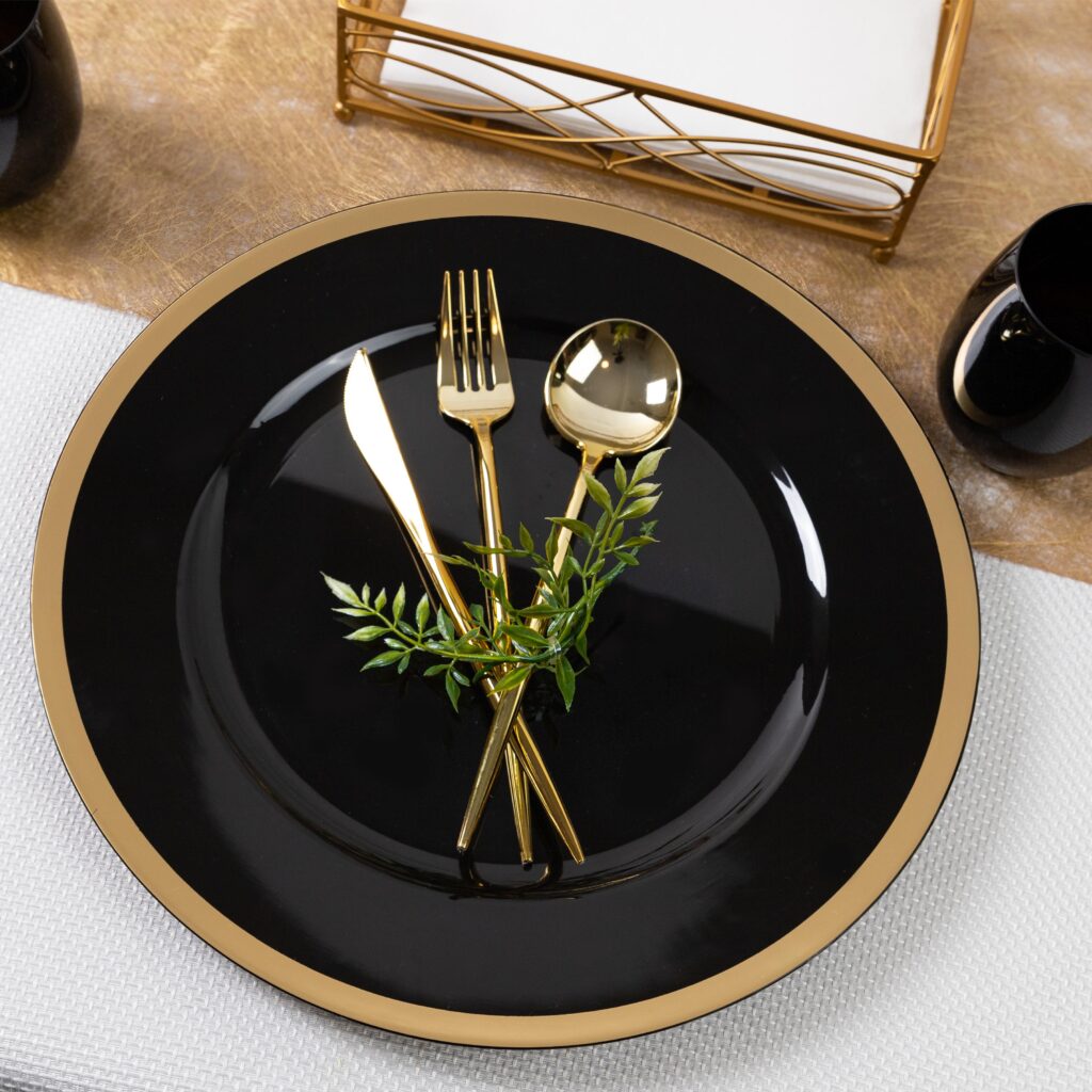 CHARGER 13'' BLACK WITH GOLD RIM 4 CT